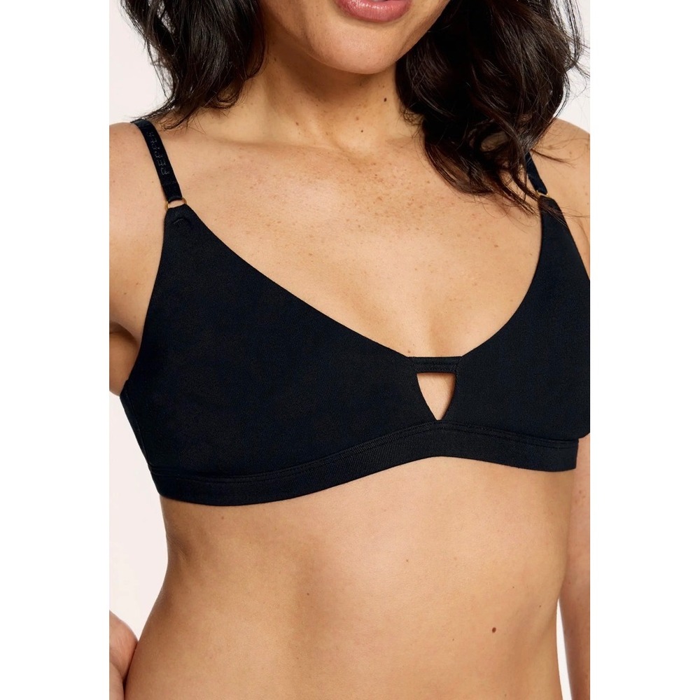 Pepper Supima Cotton Wirefree Bra XL V-Neck Gold Hardware NO PADS 
Support